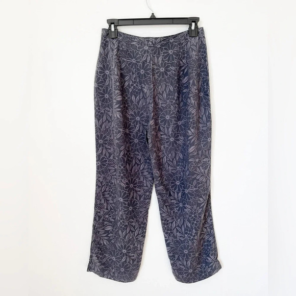 Tommy Bahama Women's Black Gray Floral 100% Silk Cropped Pants 6 - Picture 5 of 11